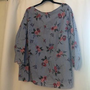 Liz Claiborne Woman Blue/white striped floral top